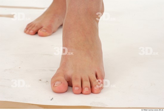 Foot Woman White Nude Average