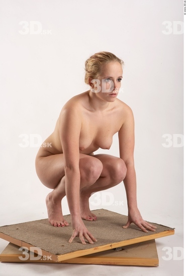 Whole Body Woman Other White Nude Average