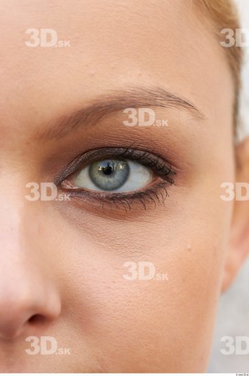 Eye Woman White Chubby