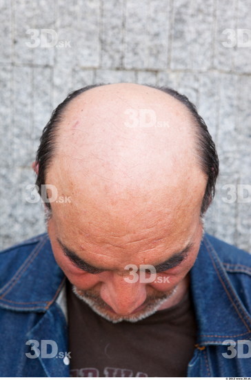 Head Hair Man Casual Slim Average Bald Street photo references