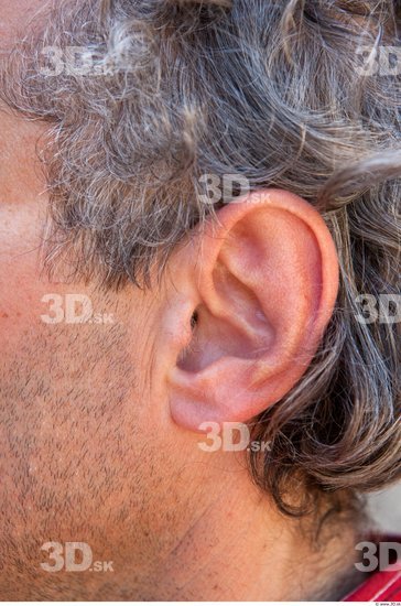 Ear Head Man Casual Average Street photo references