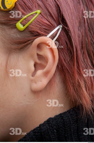 Ear Woman Casual Average Street photo references