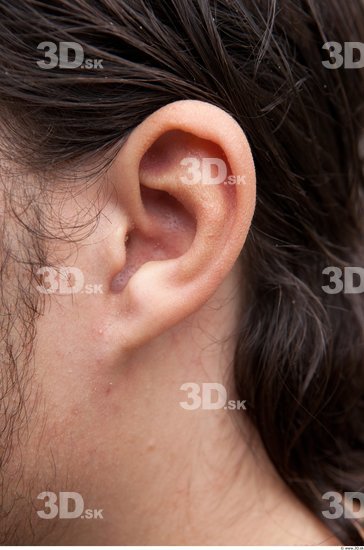 Ear Man White Casual Average