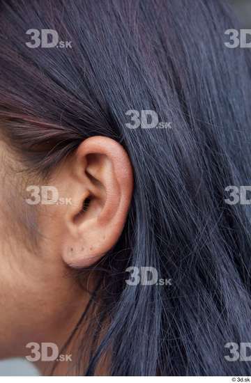 Ear Woman White Casual Average Street photo references