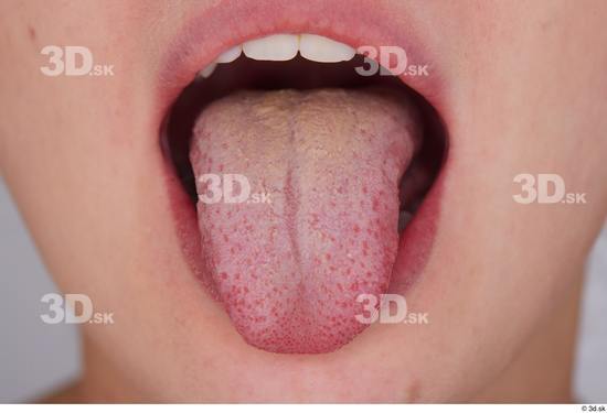 Olivia Sparkle tongue  jpg