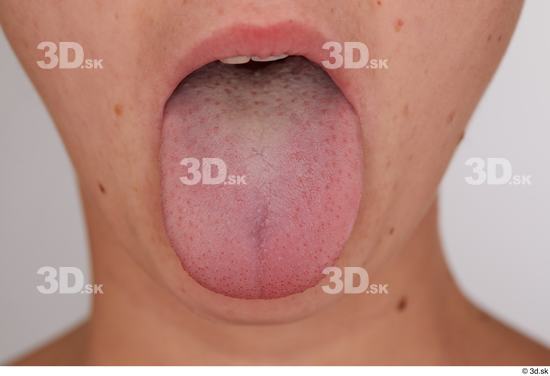 Isabella De Laa tongue  jpg