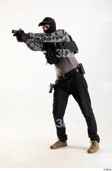  Andrew Elliott Contractor Shooting from Pistol shooting standing whole body 0002.jpg