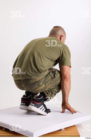 Whole Body Man White Casual Muscular Athletic Kneeling Studio photo references